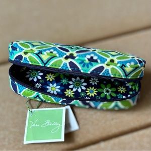 NEW! Vera Bradley Zip Eyeglass Case vintage retired pattern Daisy Daisy